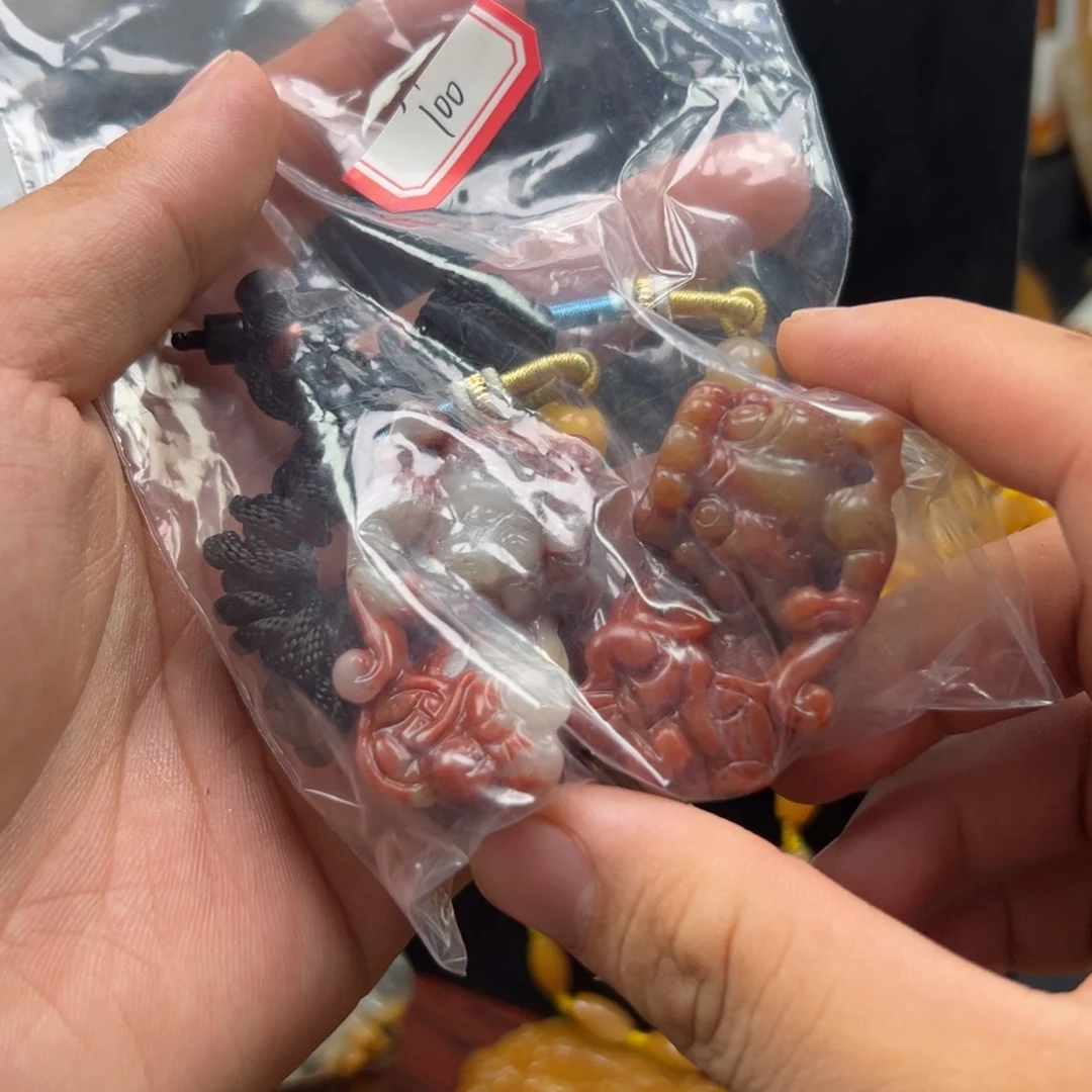 石英质玉（黄龙玉）未镶嵌多样性发货，发其一