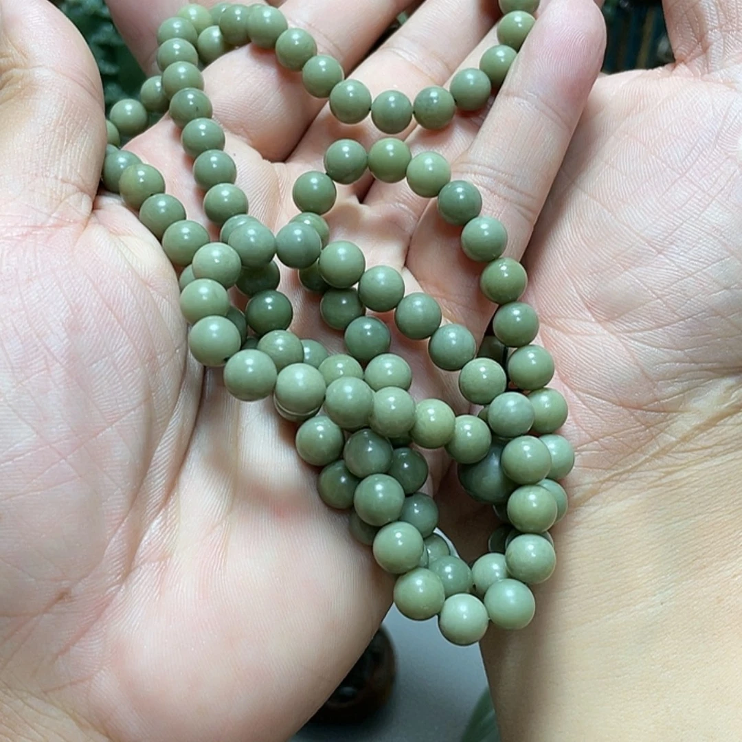 【闪购商品】未镶嵌岫岩河磨玉（透闪石质玉）挂件常*