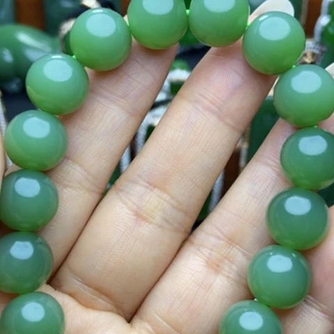 和田玉（碧玉）未镶嵌手链