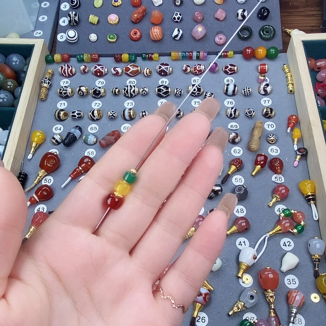 河***料未镶嵌饰品玛瑙/玉髓