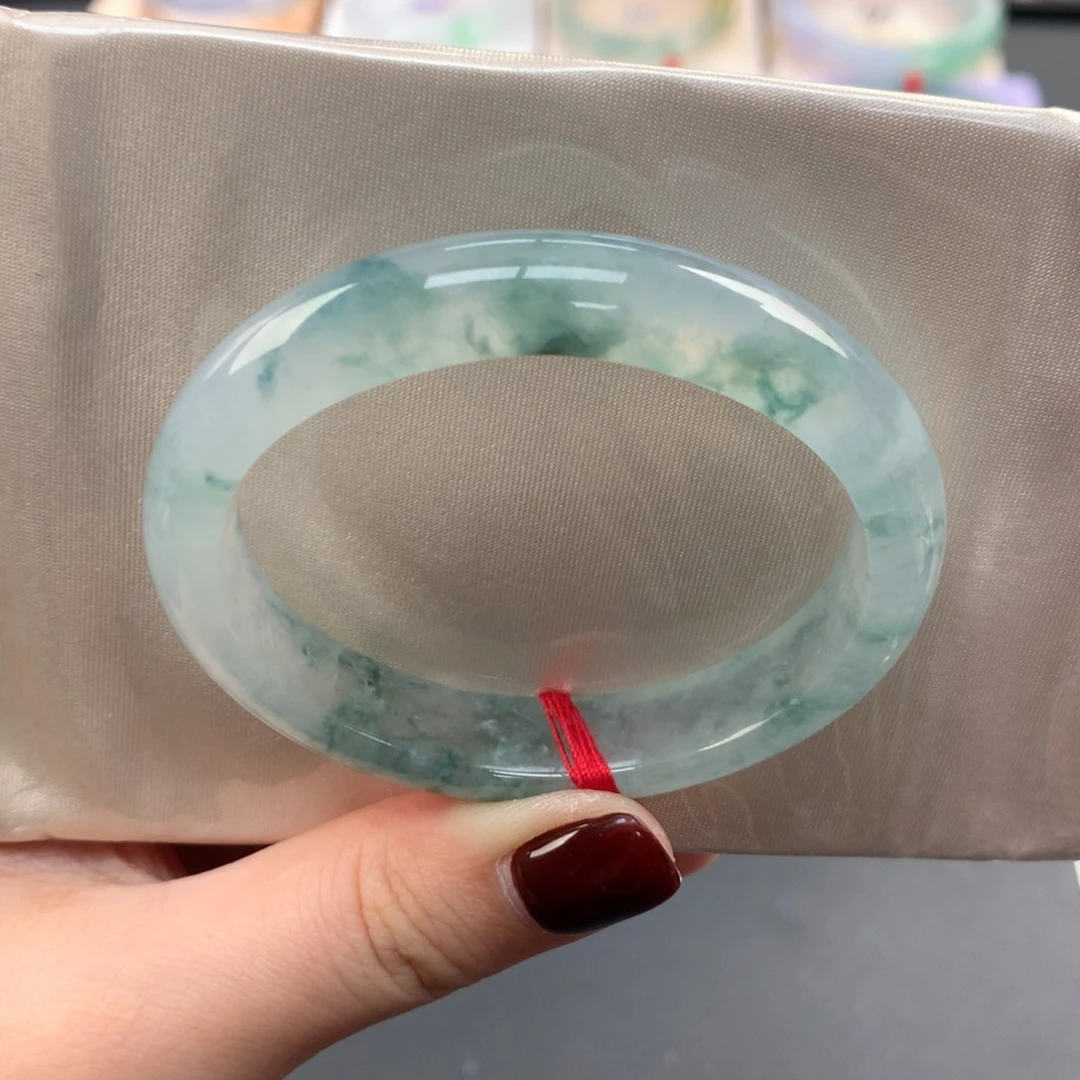 翡翠未镶嵌手镯34号 52.8贵妃 冰绿飘花