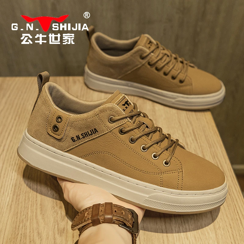公牛世家2025男鞋复古小麦色休闲板鞋低帮小众英伦潮流耐磨小白鞋