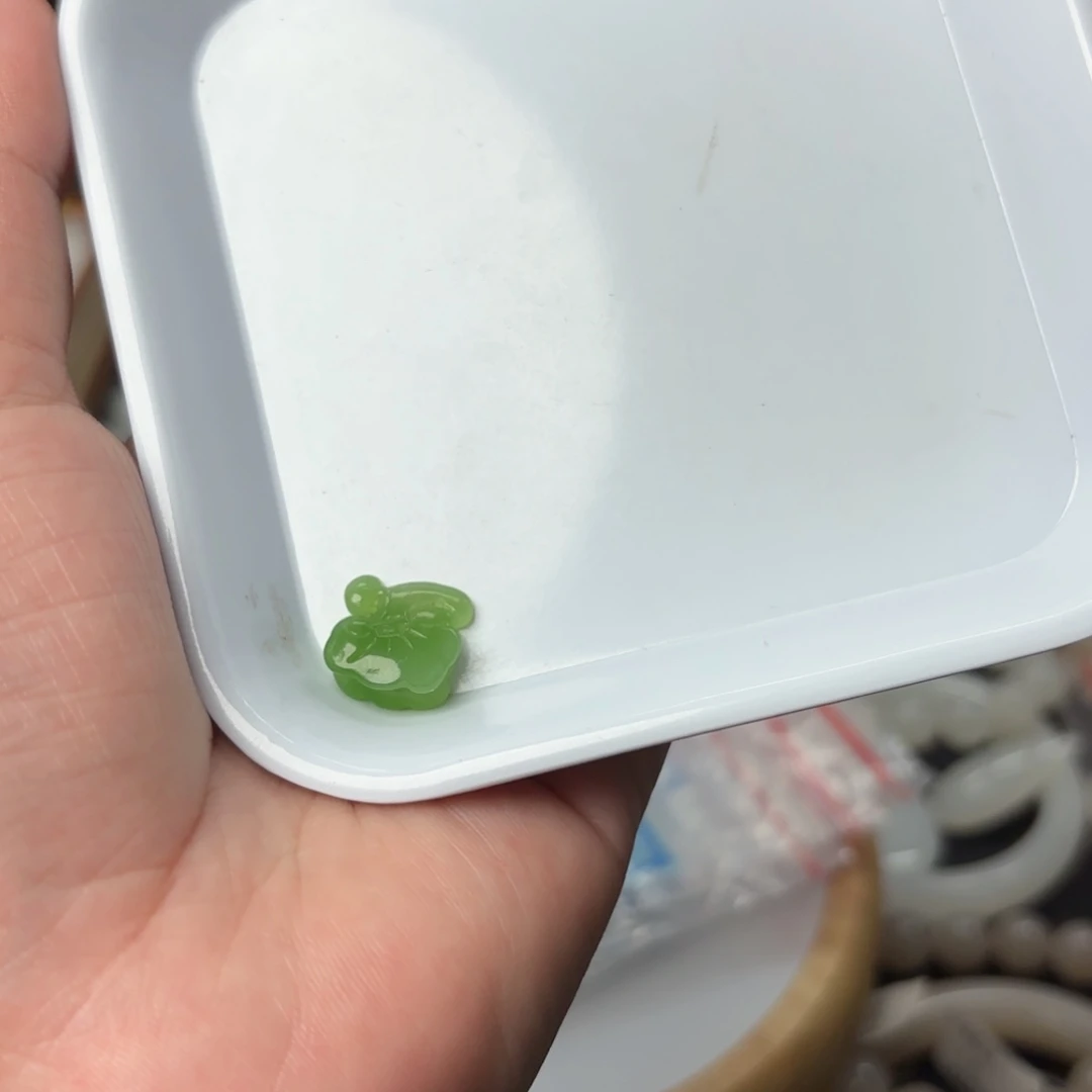 和田玉未镶嵌吊坠(不含链)