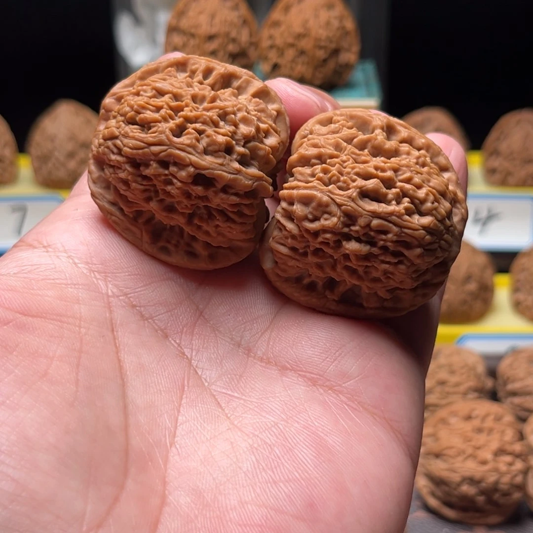 把件文玩核桃球疆