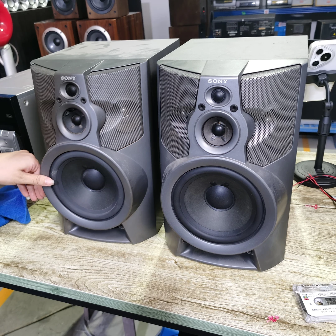 8新  索尼三分频箱子需要打理  不包邮 不退不换