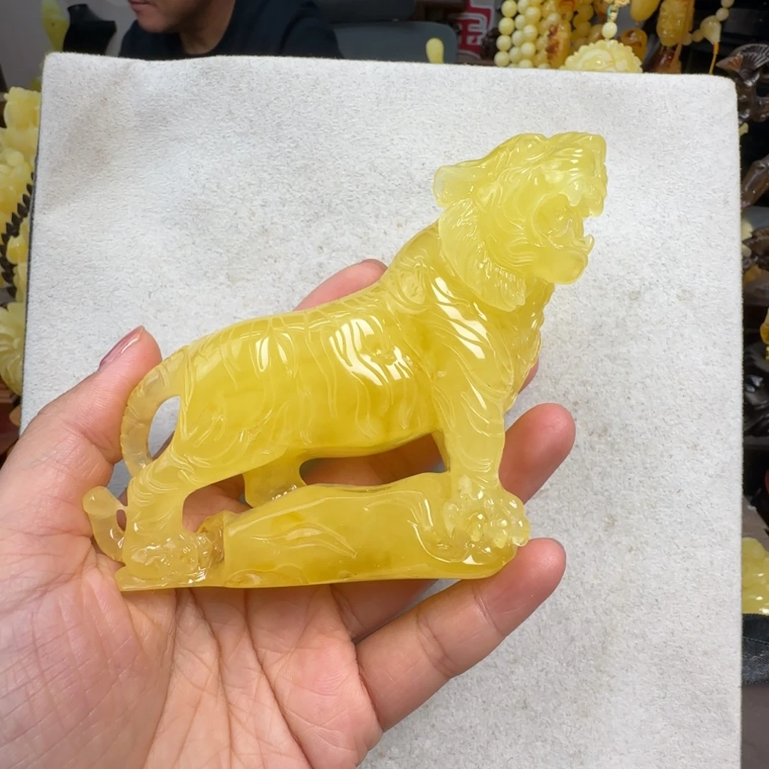 蜜蜡未镶嵌珠宝奇石