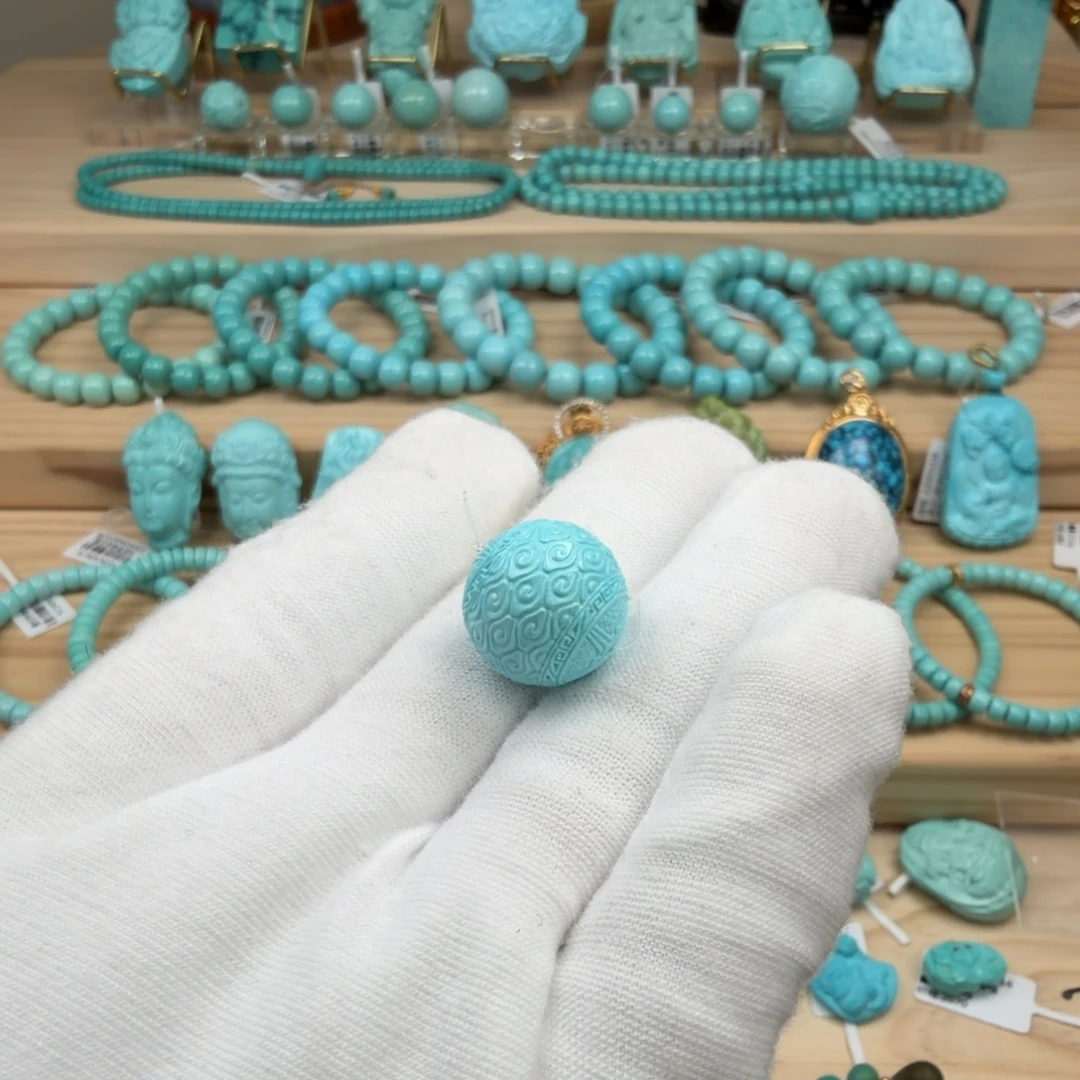 绿松石未镶嵌珠宝奇石