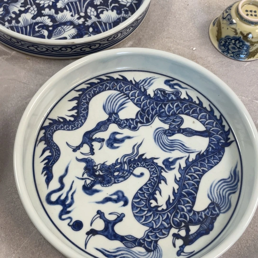 瓷片景德镇青花铠甲龙干泡台