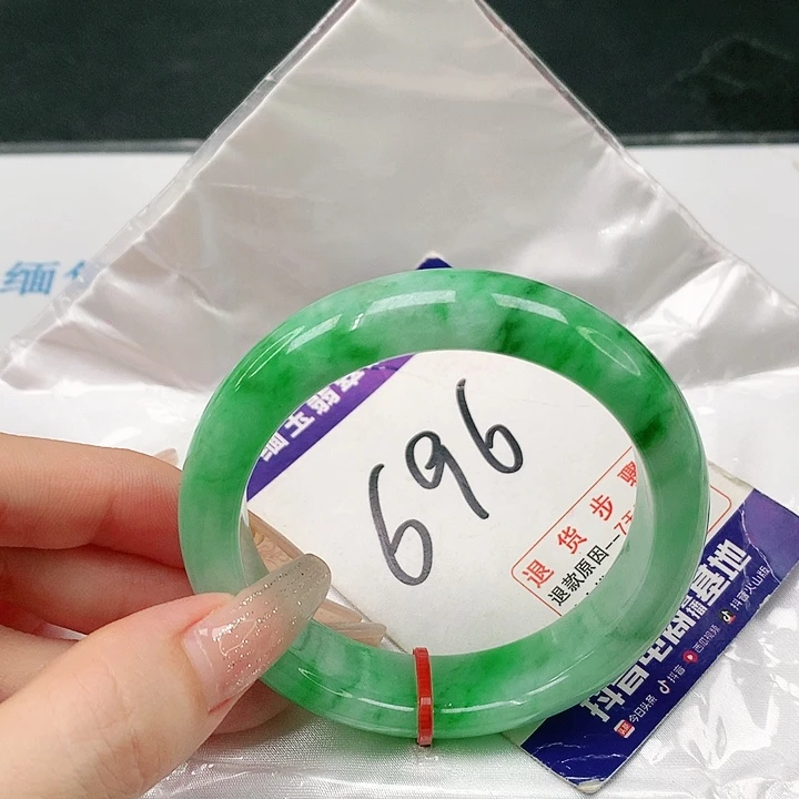 未镶嵌手镯翡翠翡翠手镯