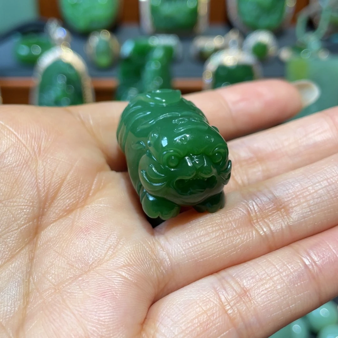 和田玉（碧玉）未镶嵌颈饰