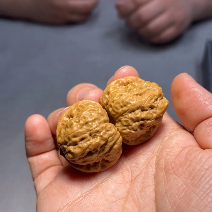 文玩核桃把件蛤蟆8504