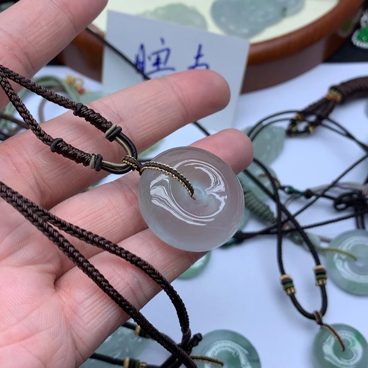 尹***柜一物一图，平安扣吊坠