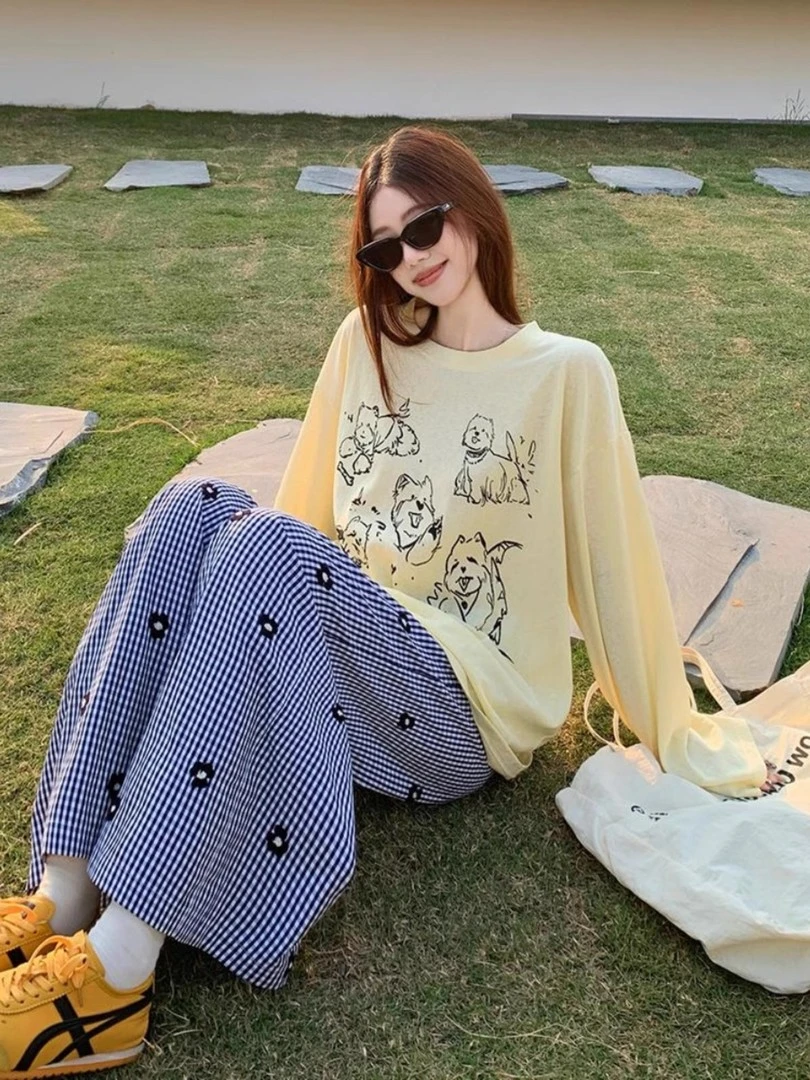 可爱小狗印花奶黄色圆领长袖T恤女春夏新款韩系宽松防晒罩衫上衣