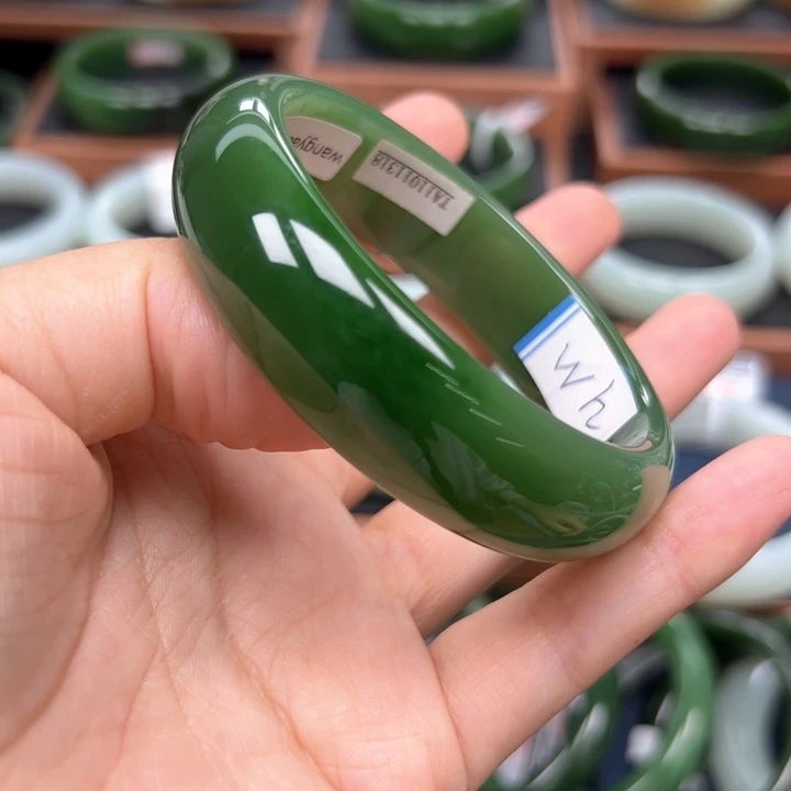 未镶嵌手镯和田玉（碧玉）5859