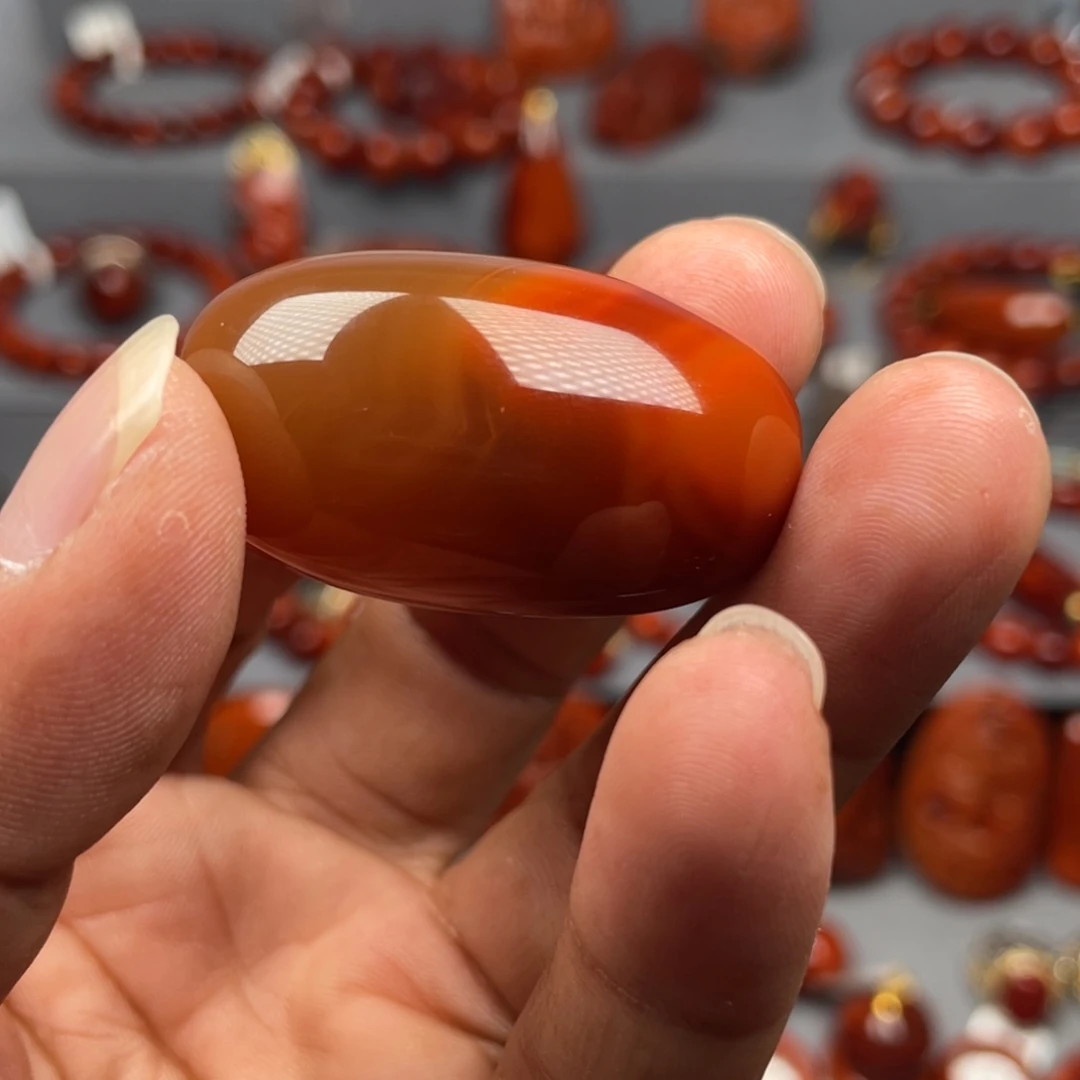 南红玛瑙未镶嵌珠宝奇石吊坠