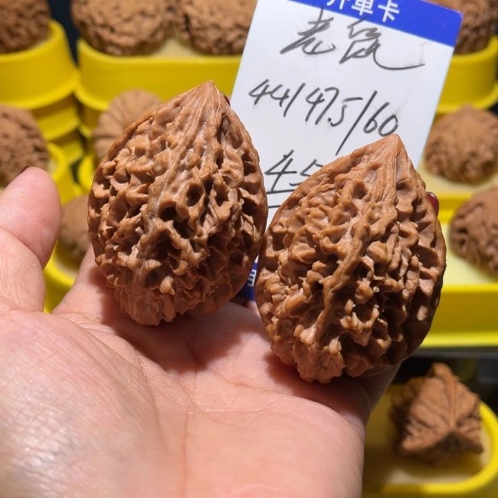 吊坠桃核老鼠全品