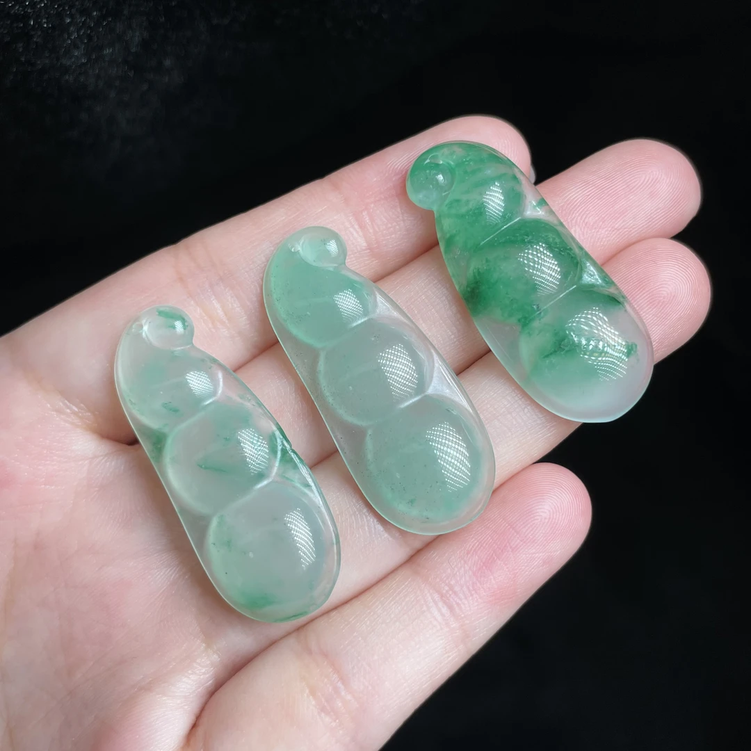 L【玉氏珠宝】独龙玉豆子吊坠-约36*15*5mm 多样性发一 CAN4010158