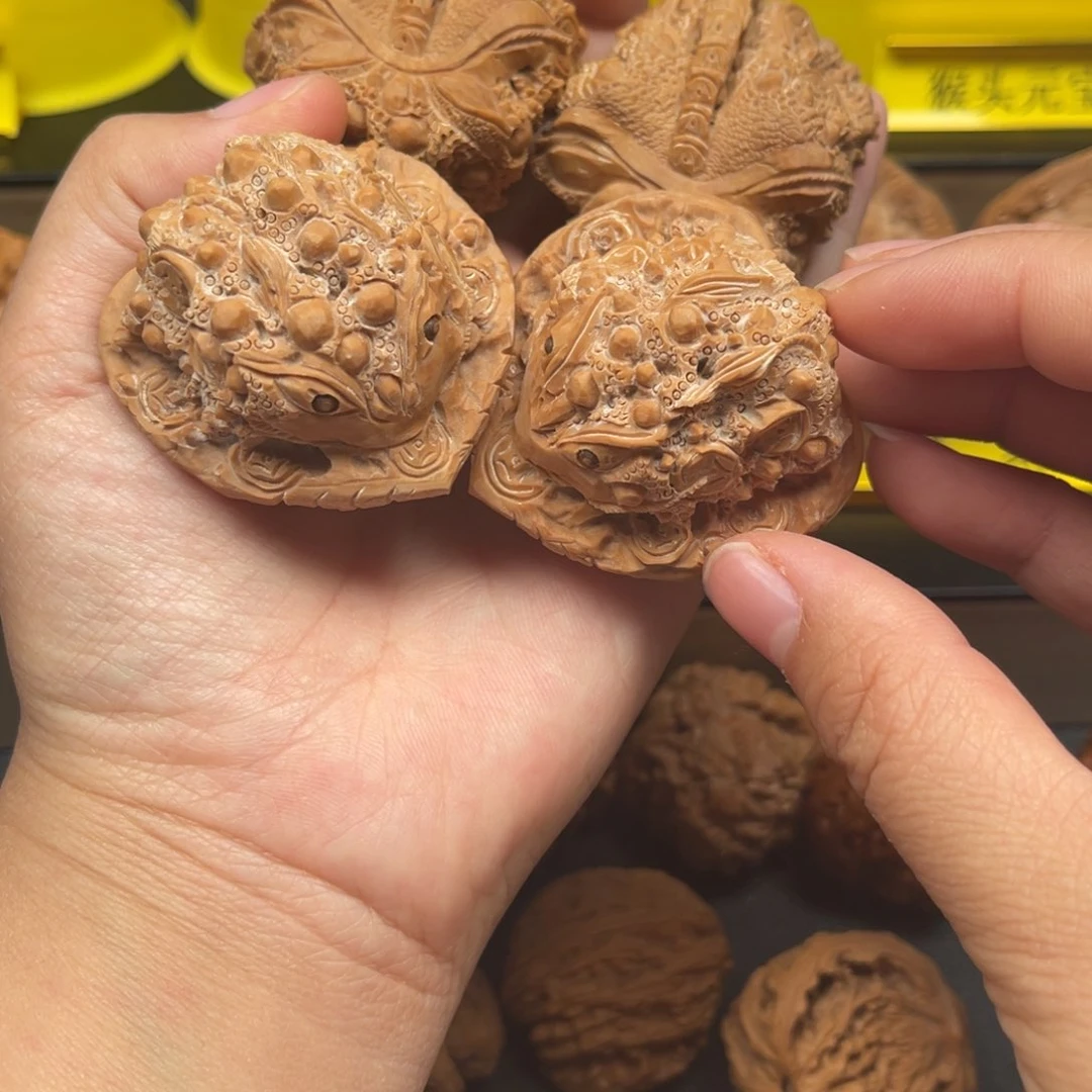 文玩核桃吊坠嗯**?雕刻2对