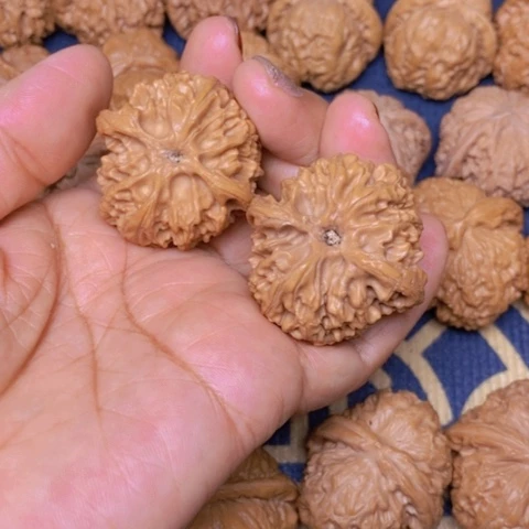 【闪购商品】文玩核桃吊坠无**险苹果40