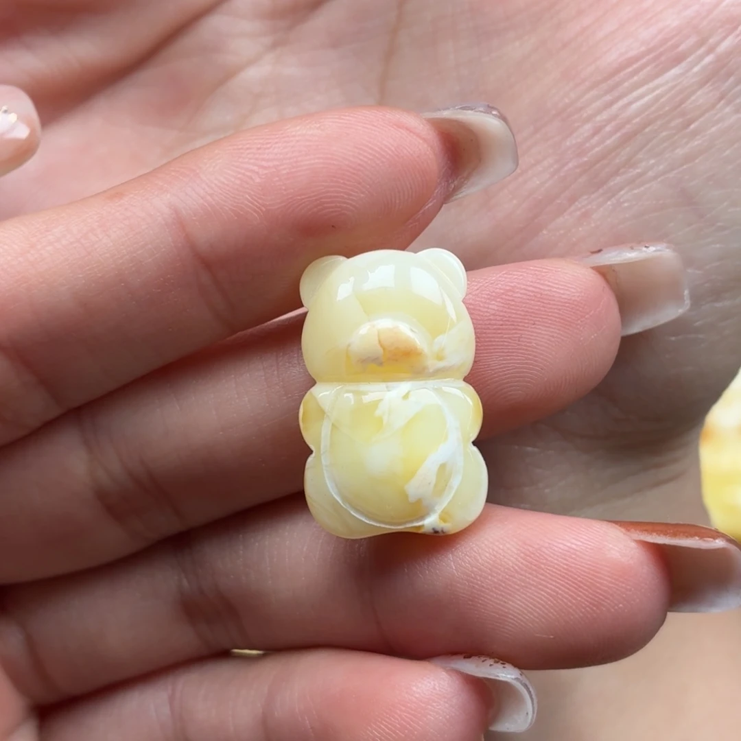 琥珀未镶嵌裸石蜜蜡