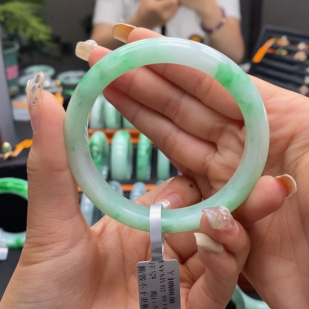 翡翠未镶嵌手镯缅甸翡翠55.1