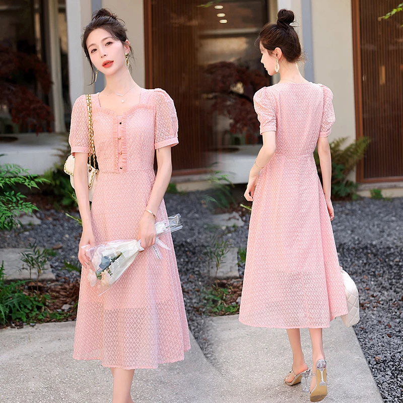 高级感连衣裙2025夏季新款气质修身显瘦轻奢蕾丝别致惊艳漂亮裙子