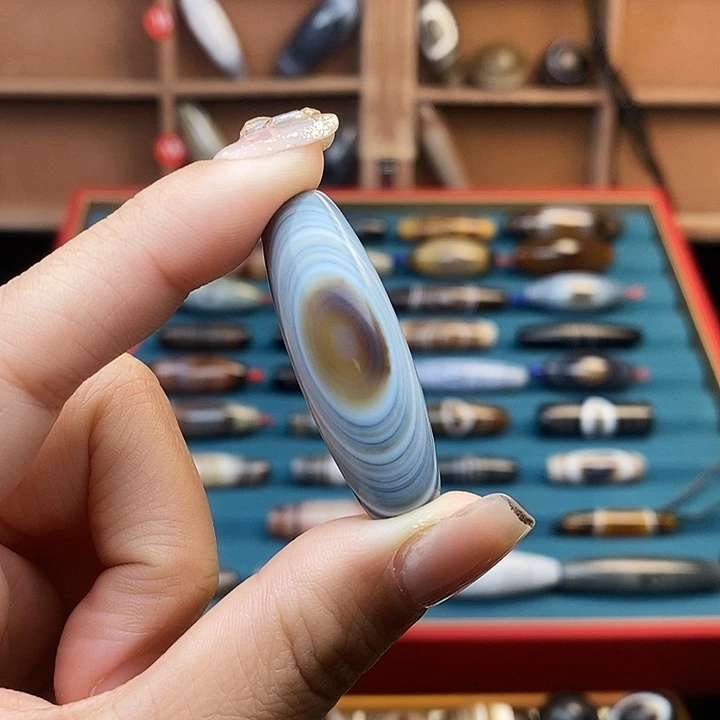 ****灿玛瑙/玉髓未镶嵌颈饰