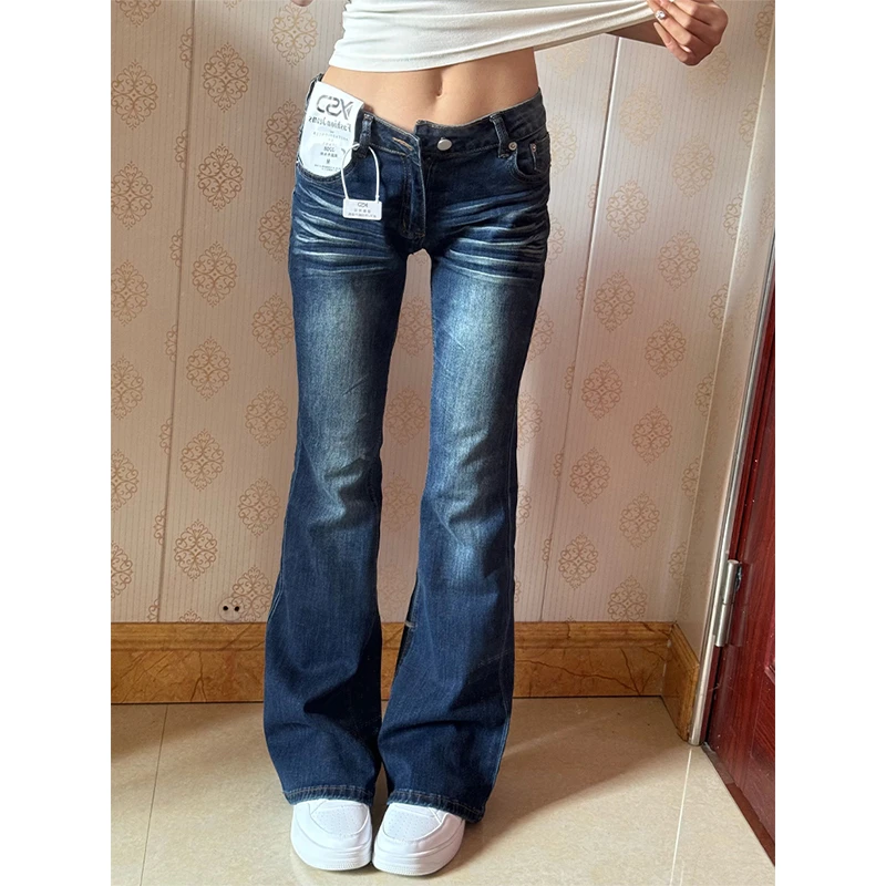 美式复古低腰微喇牛仔裤女春季2025年新款水洗修身显瘦马蹄喇叭裤
