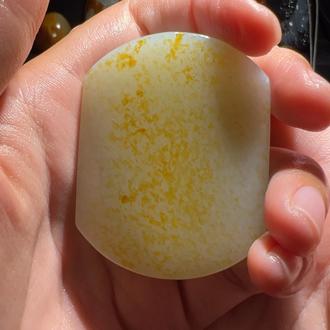 阿***哥颈饰未镶嵌和田玉