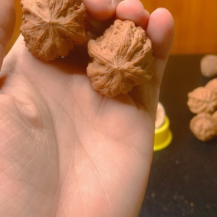 文玩核桃吊坠34 平谷凹底