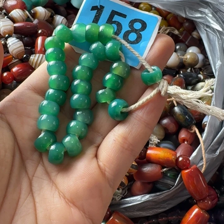 微***脸玛瑙/玉髓未镶嵌颈饰