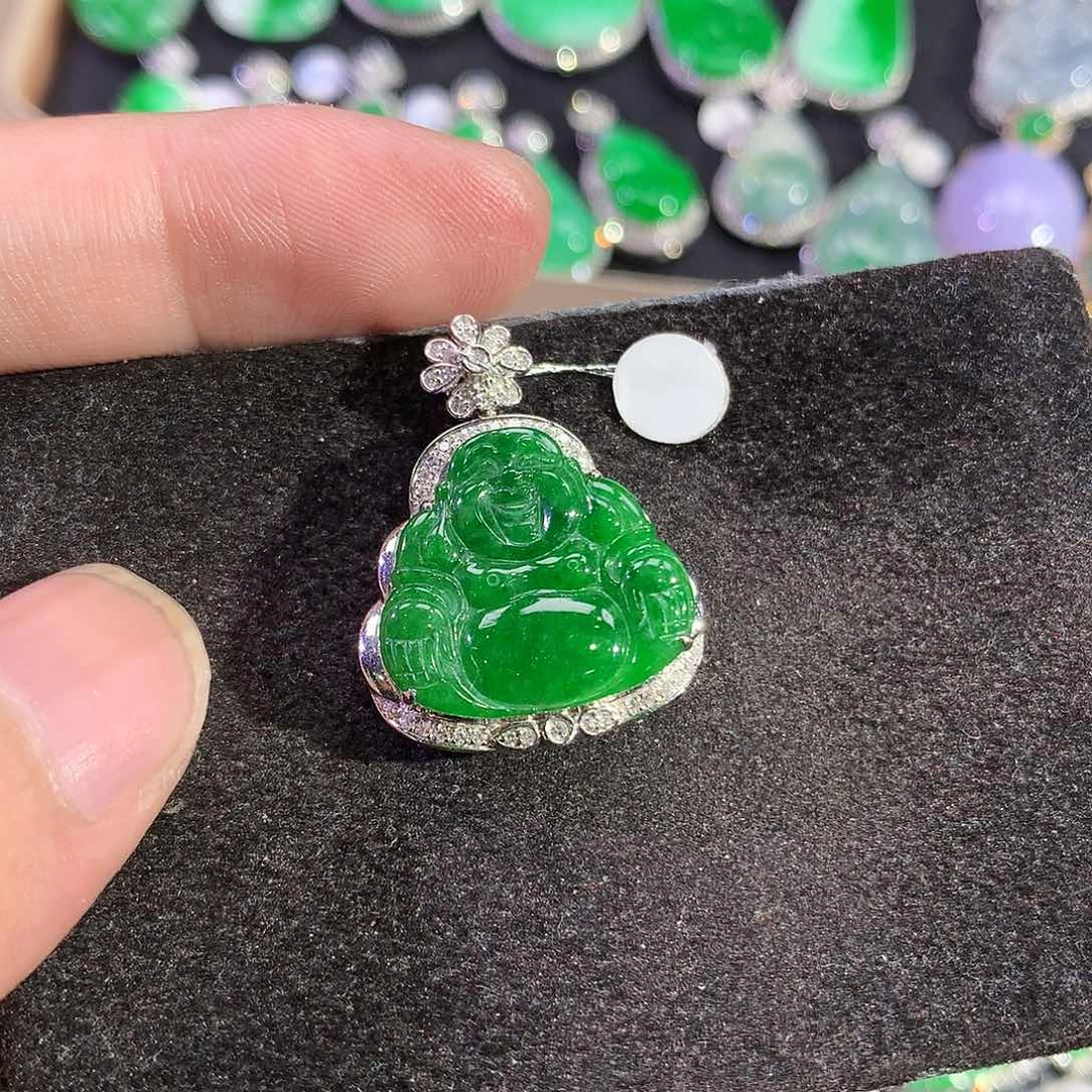 翡翠18K金镶嵌吊坠(赠链)
