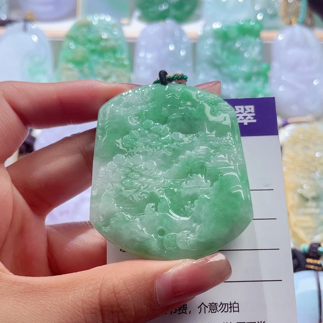 颈饰未镶嵌翡翠山水