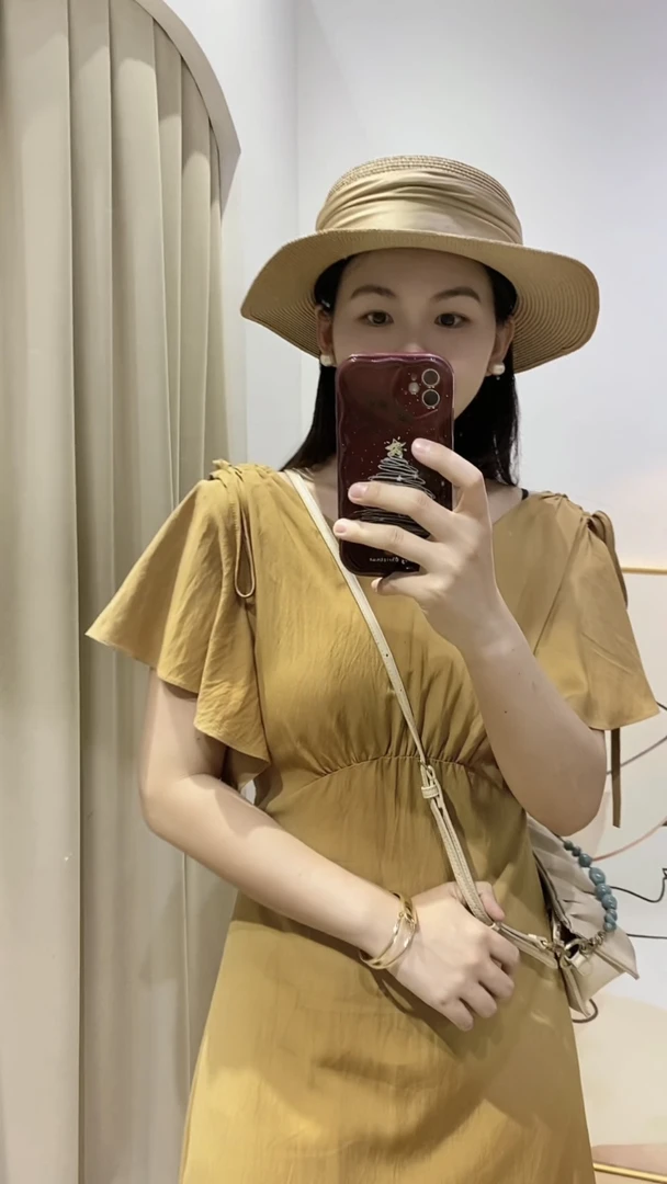 2025新款韩版时尚百搭V领收腰显瘦连衣裙女设计感小众气质长裙