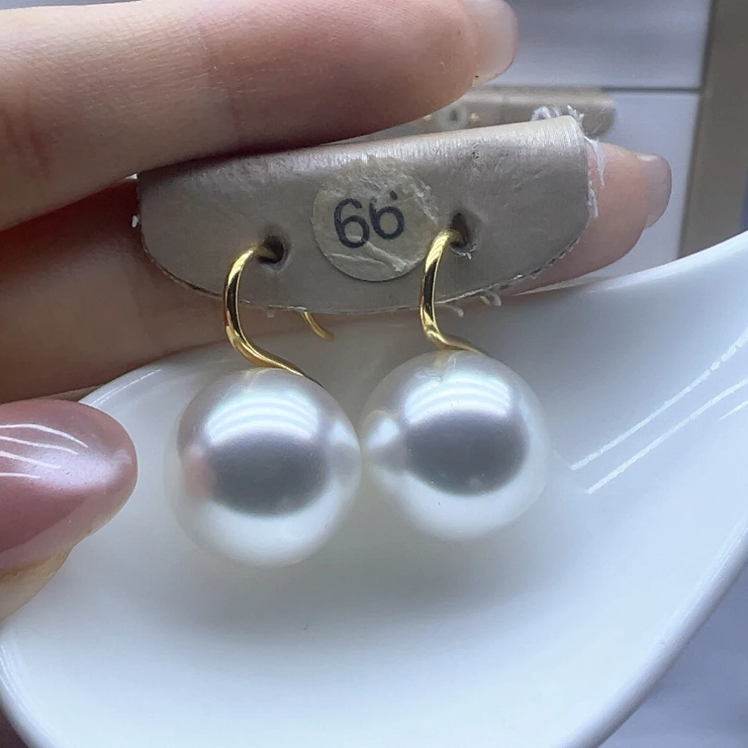 18K金镶嵌淡水珍珠耳饰