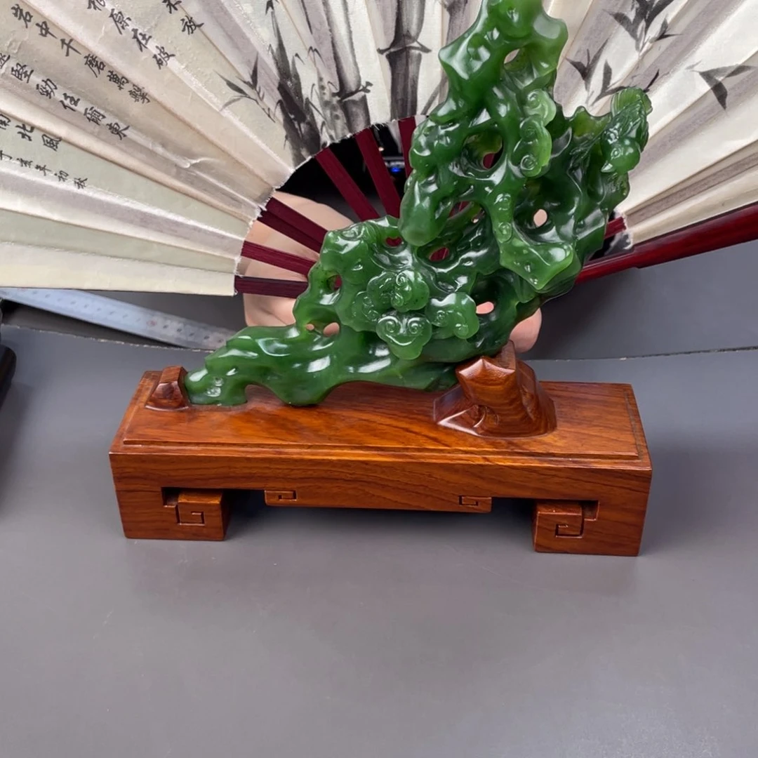 未镶嵌和田玉摆件