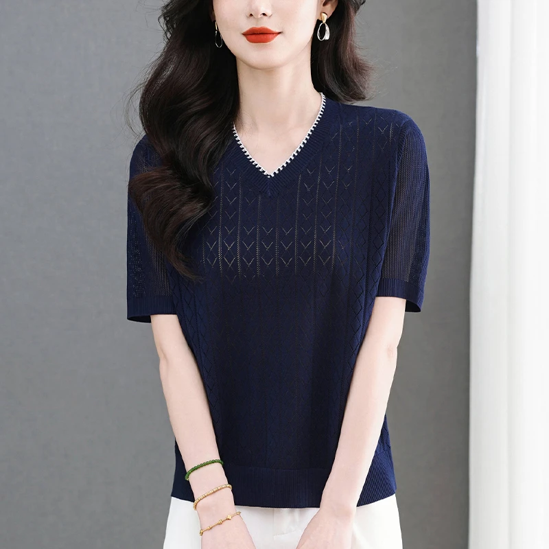 夏季大码冰丝短袖T恤女士宽松显瘦上衣洋气减龄薄款镂空V领针织衫