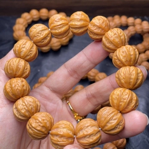 猴头核桃吊坠゛**ぅ17fh j c f h j k