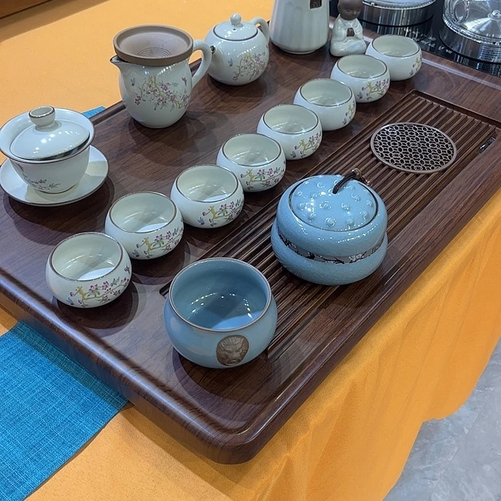 偶***然瓷片和读物福特获得成功吧