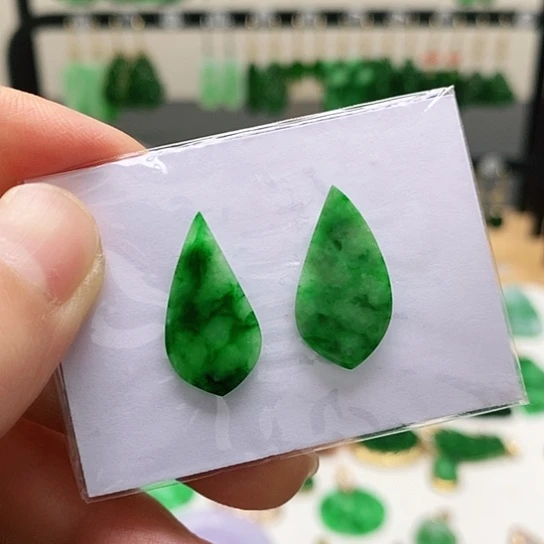 翡翠未镶嵌耳饰挂件