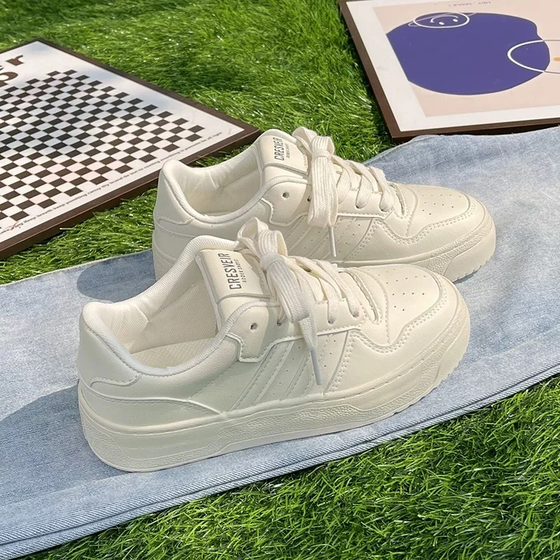 女生学生休闲百搭帆布鞋板鞋B3521