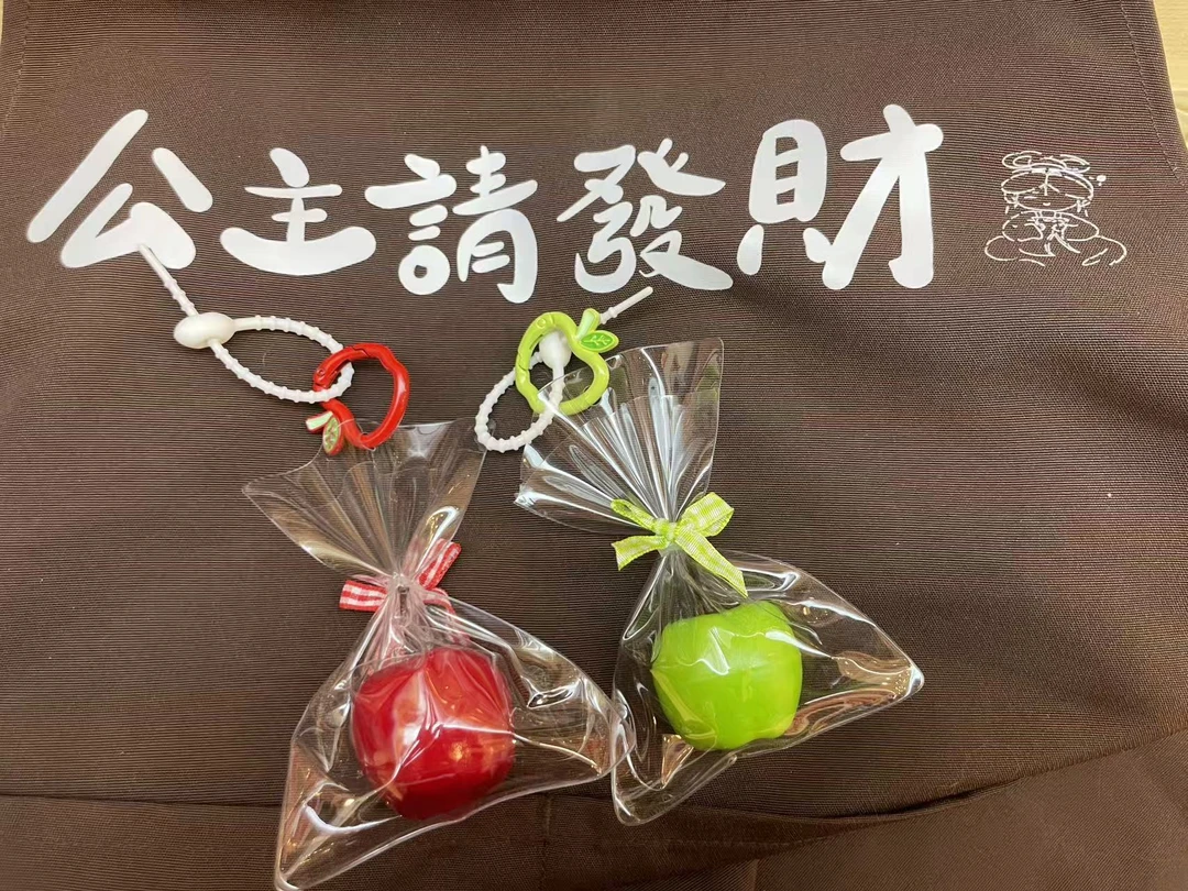 创意挂件书包挂件仿真红苹果青苹果平安夜包包挂件装饰车挂包挂