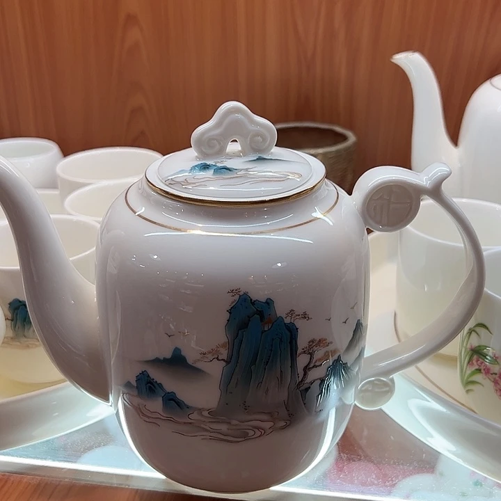 陶瓷茶壶哈哈哈哈哈