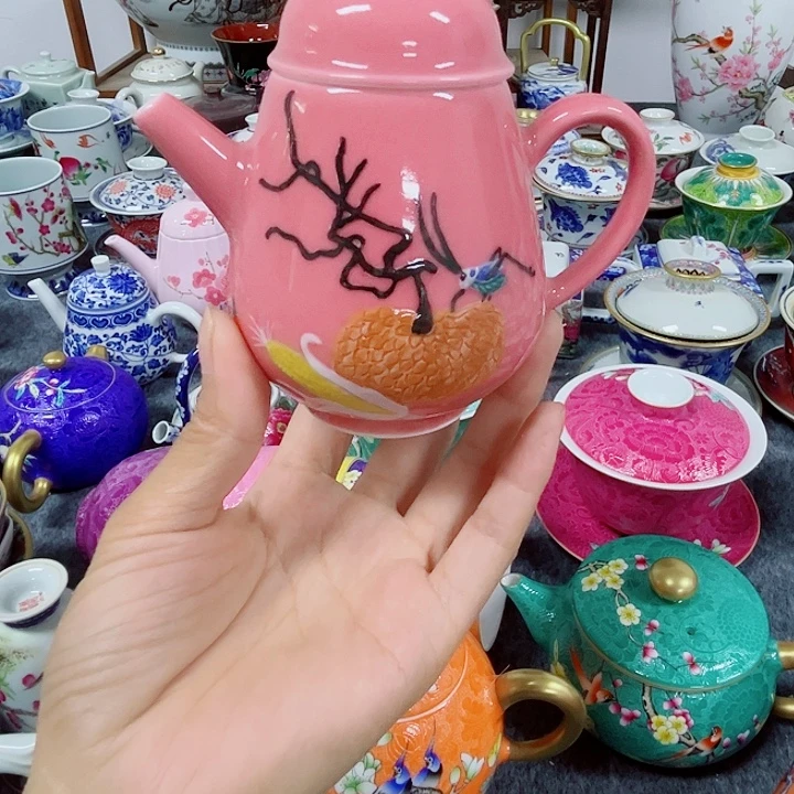 R***Y摆件景德镇陶瓷博物有限公司成立