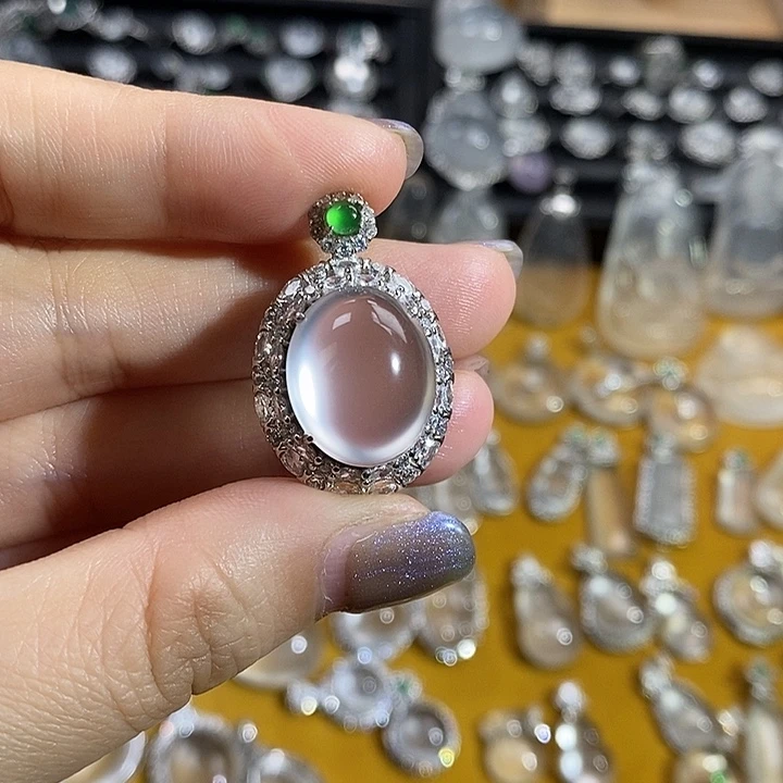 梨***山石英质玉银S925镶嵌颈饰