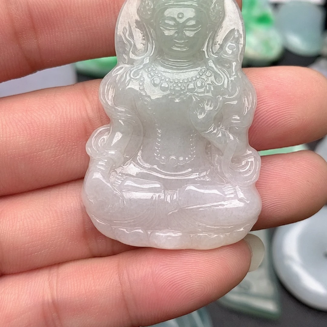 向***琳翡翠未镶嵌颈饰度母