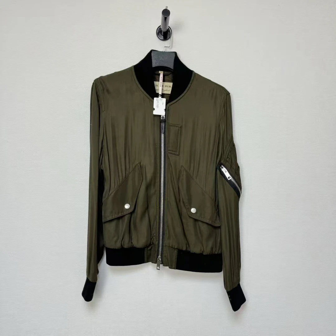 99新 BURBERRY/博柏利 军绿色棒球服拉链外套/52