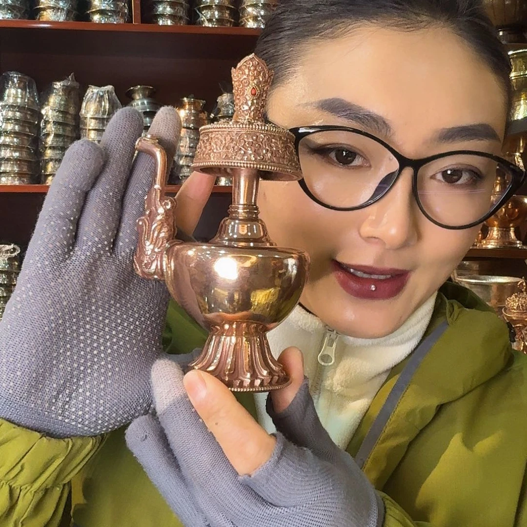 铜尼泊尔纯手工纯紫铜宝瓶一对高17cm