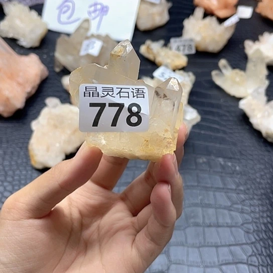 未镶嵌水晶大型摆件（非配饰）