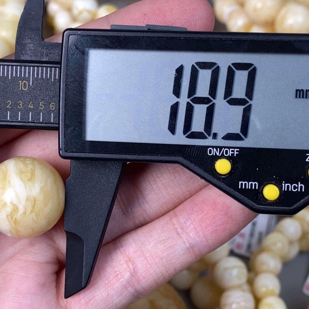 琥珀未镶嵌珠宝奇石3.8g